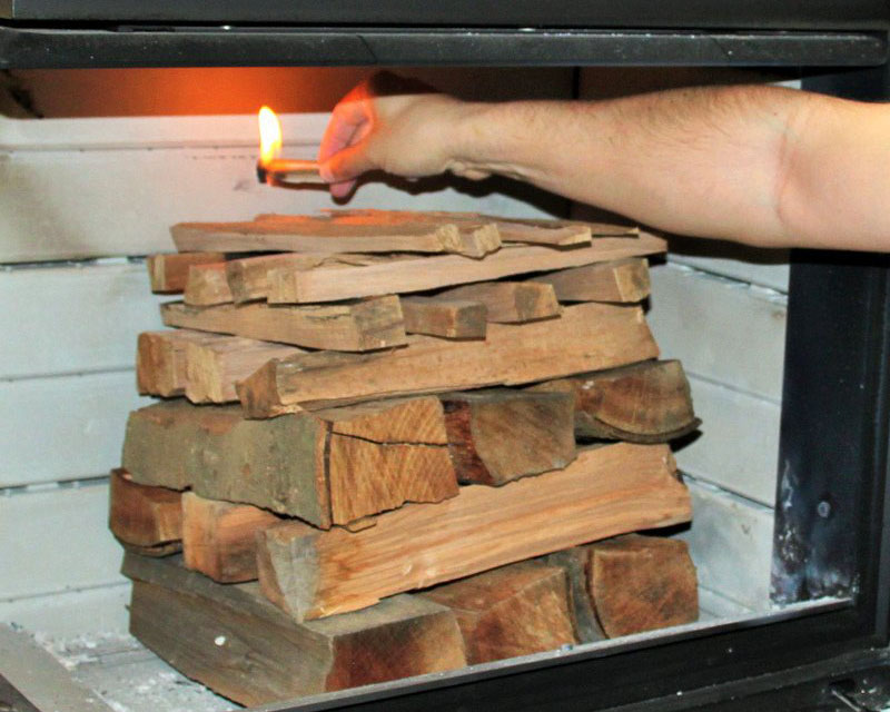 Holz oben anzuenden